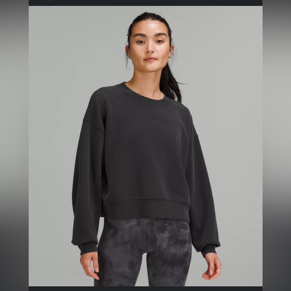 Lululemon Perfectly Oversized Cropped Crew Softstreme Size 4